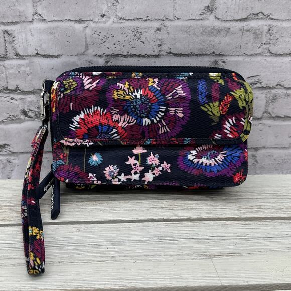 VERA BRADLEY Quilted Navy Floral Crossbody Wallet Detach Strap NO SHOULDER STRAP - Picture 1 of 5